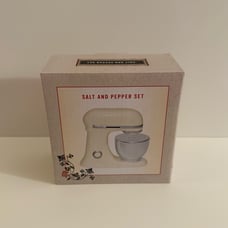HTF! Cracker Barrel EXCLUSIVE Stand Mixer Salt and Pepper Set