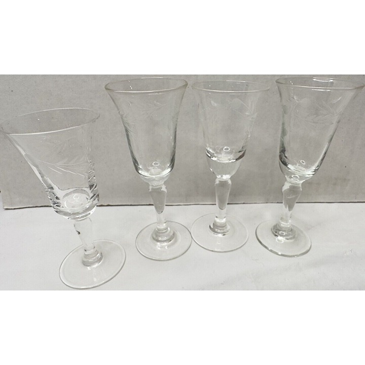Etched Leaf Cordial Glass Liqueur Barware Mid Century Stemware Wedding Four