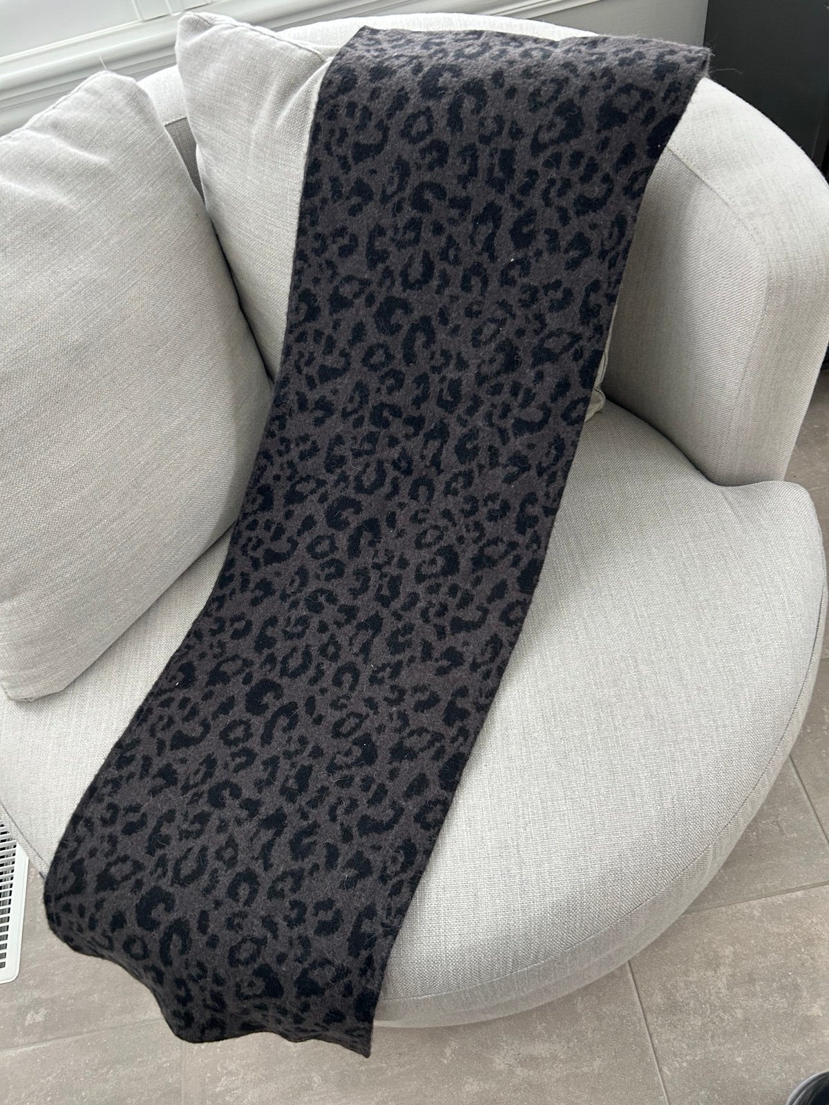 Sweaty Betty NEW Animal Print Long scarf