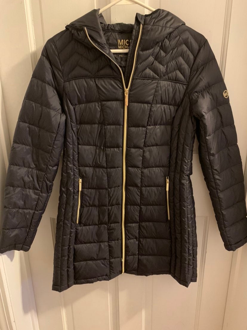 Michael Kors down light weight jackets size Small