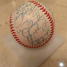 2002 Chicago White Sox Team signed