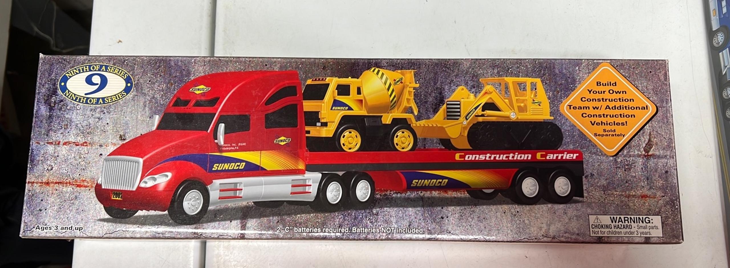 New! 2002 Sunoco construction carrier truck