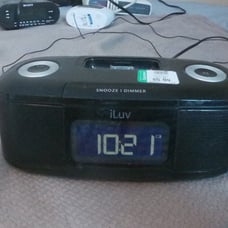 ILUV Shake And Wake Dual Alarm IPod IMM153BLK Clock Radio Dock