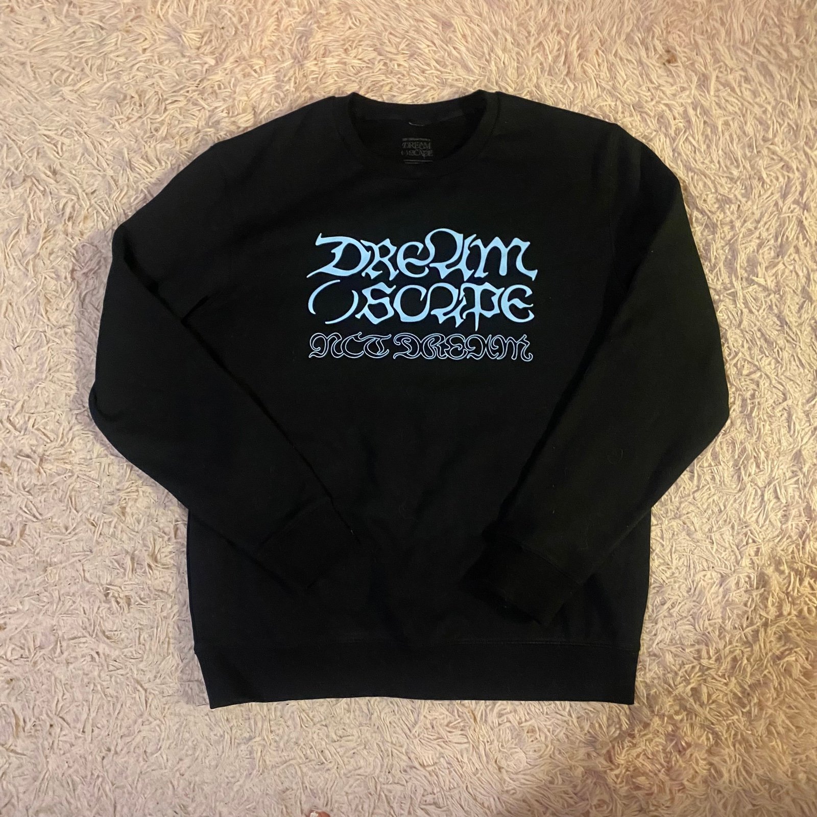 nct dream dreamscape tour official crewneck sweater!