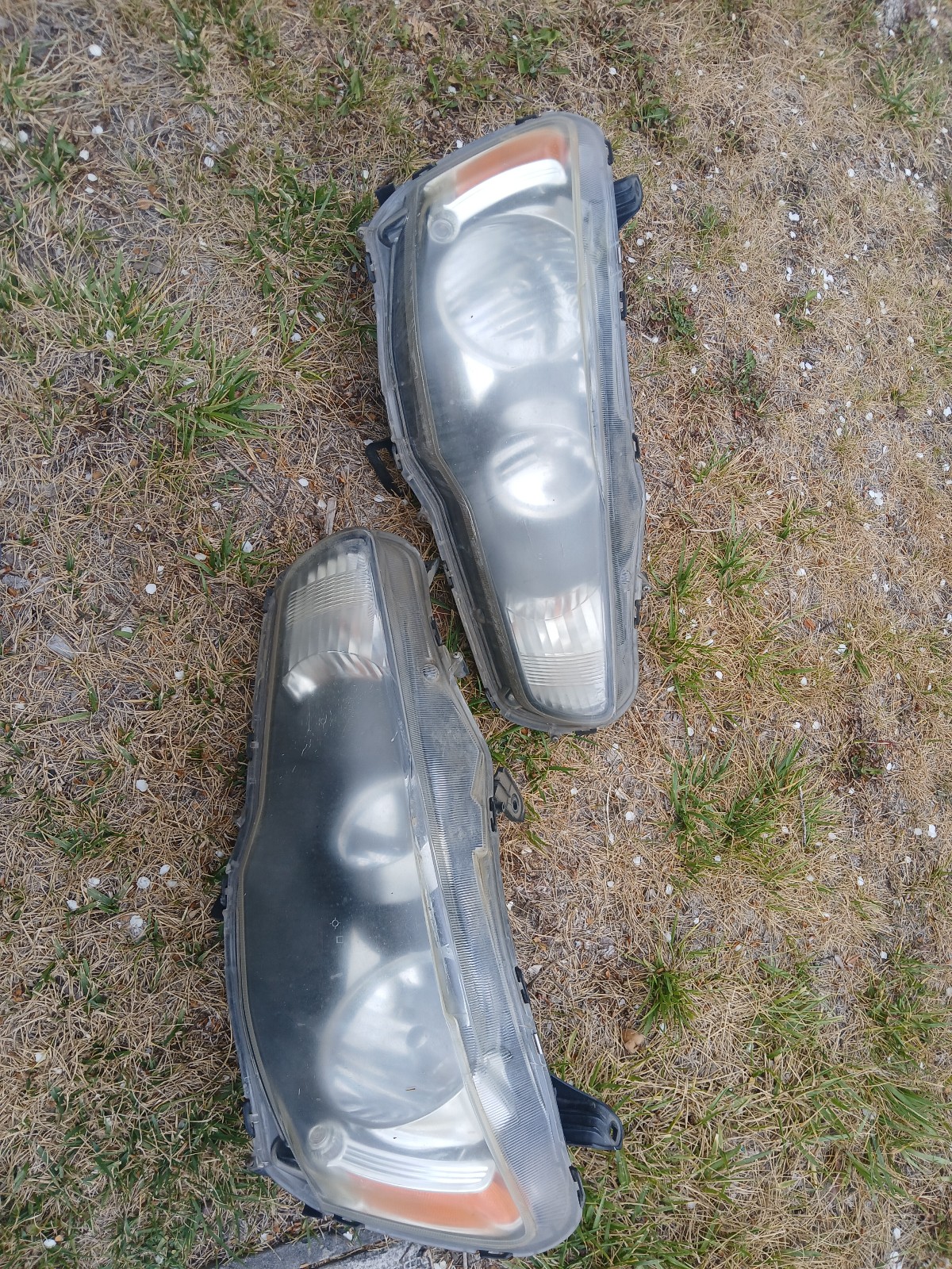 08-17 Mitsubishi Lancer Headlights