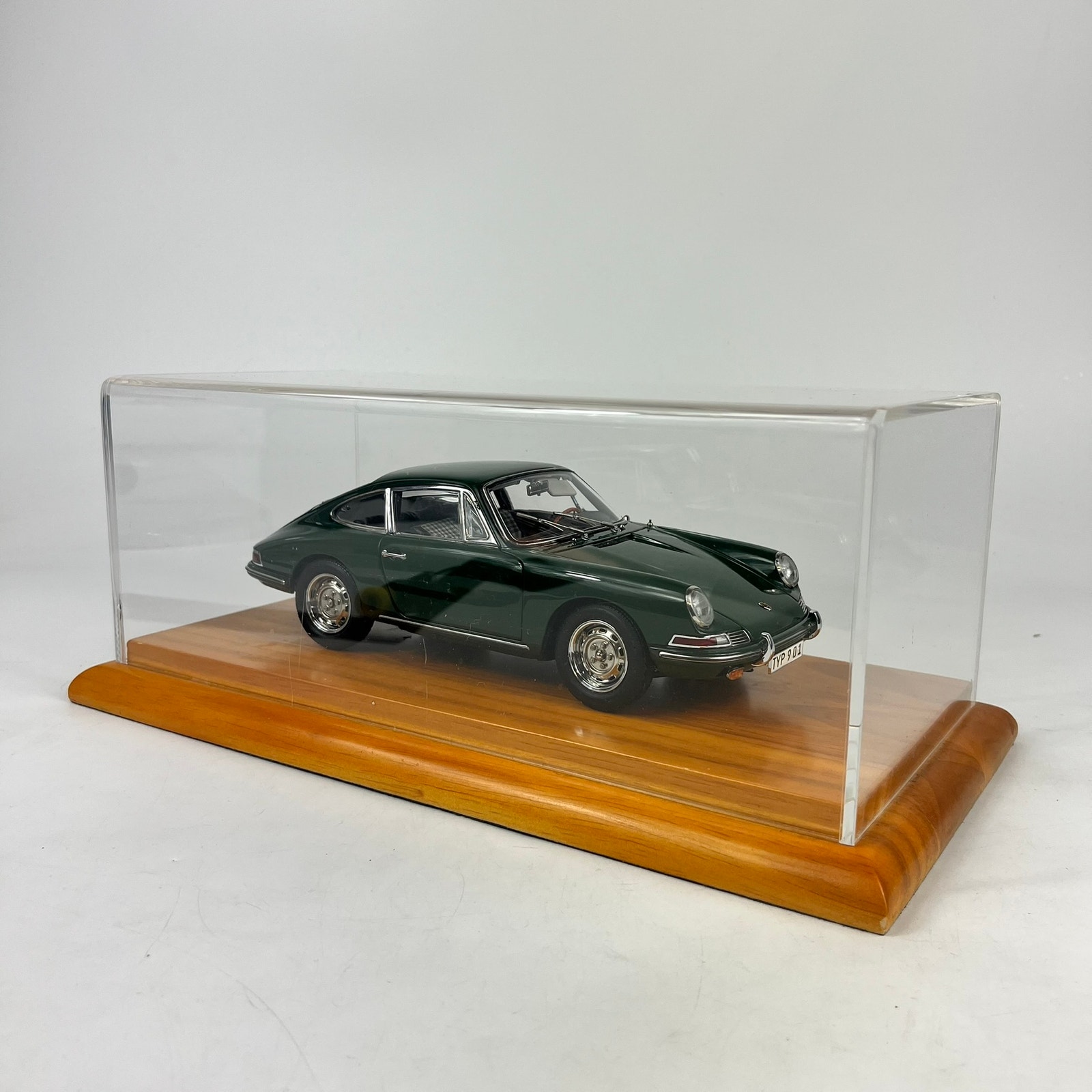 Porsche 901 Sport Coupe Zielony CMC 1/18 - Model Vintage