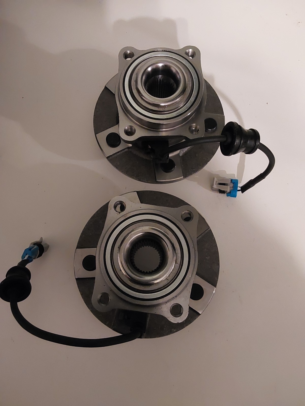 51229 pair rear wheel bearing & hub for Chevy Equinox Saturn Vue Poniac Torrent