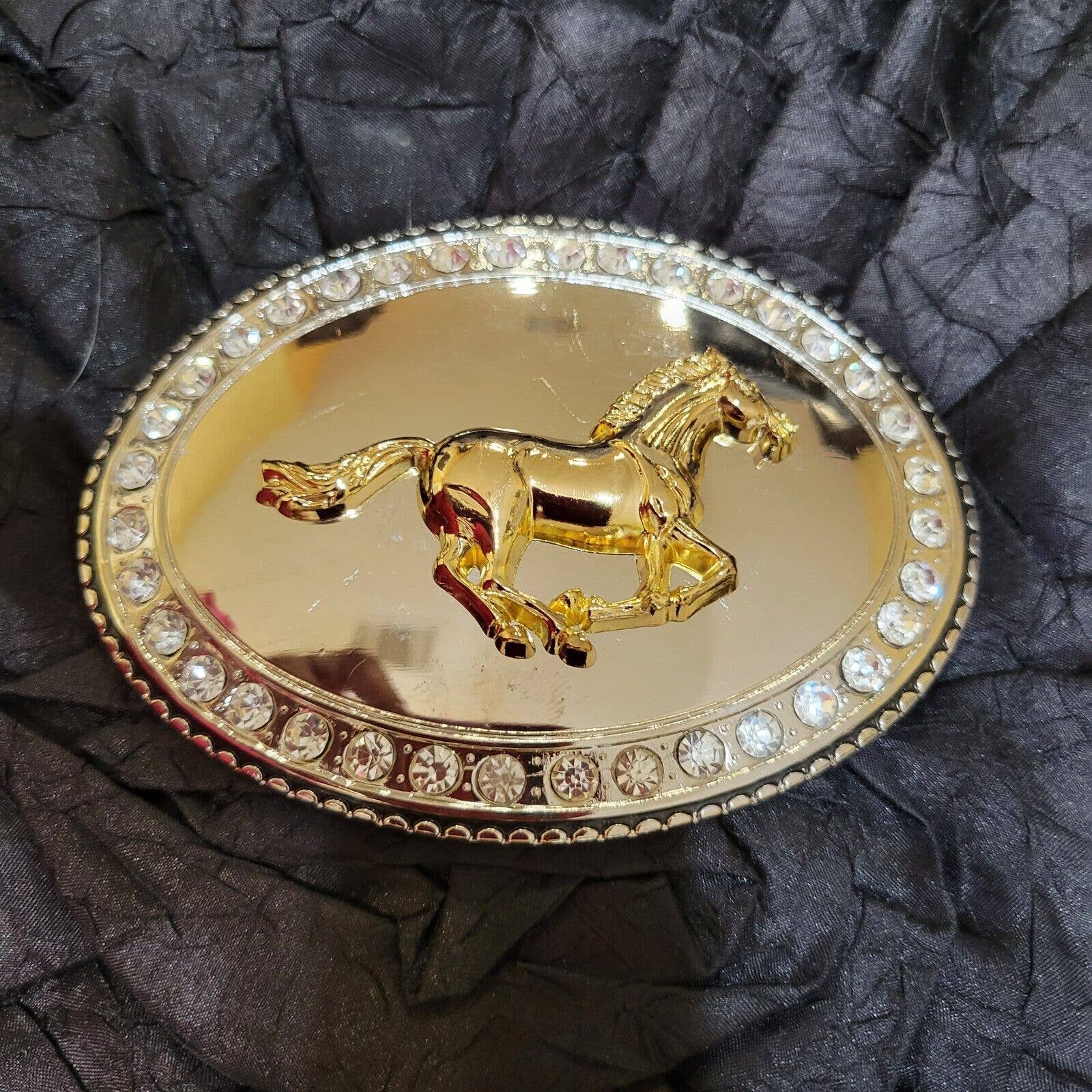 Running horse Western belt Buckle Oval SILVER rhinestone border mirror effect