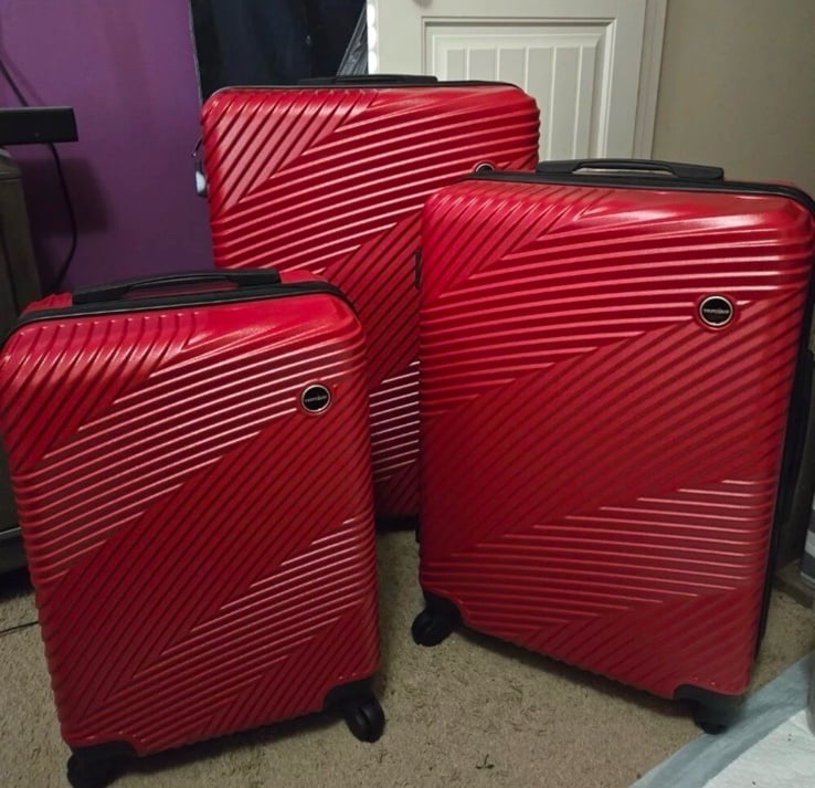 Luggage set