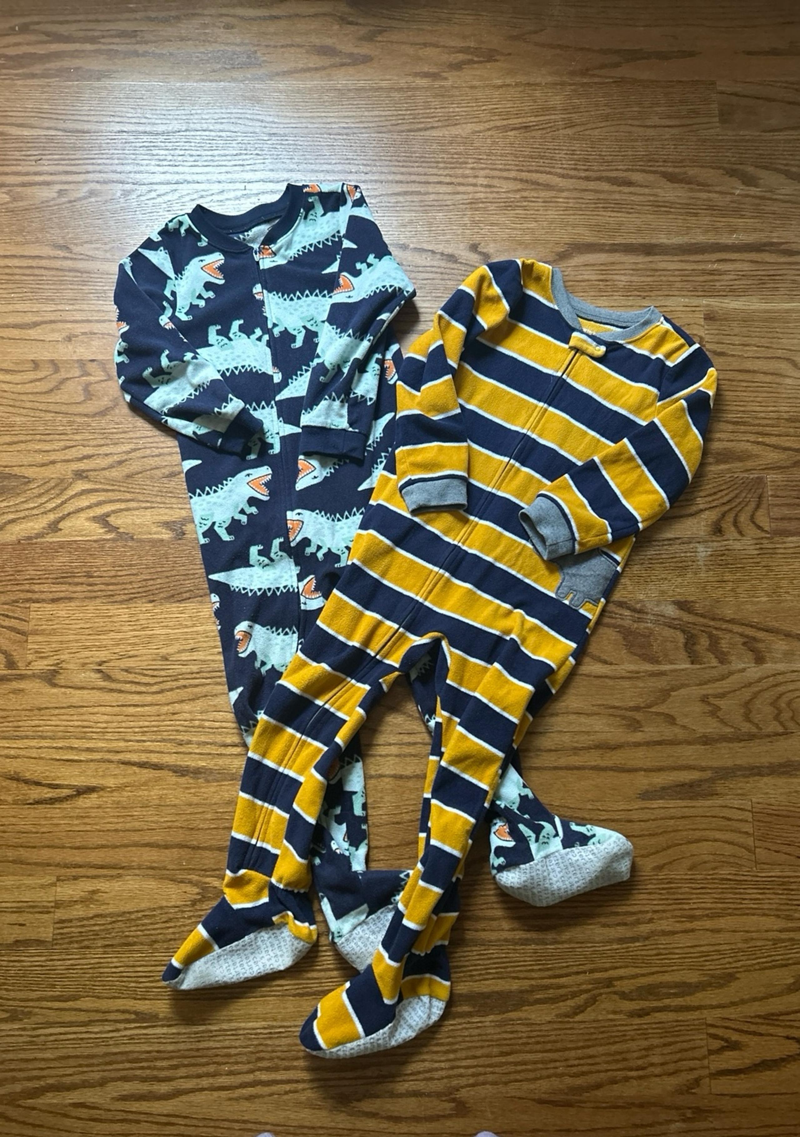 Carter's 5T Boys Snug Fit fleece Footed Pajama