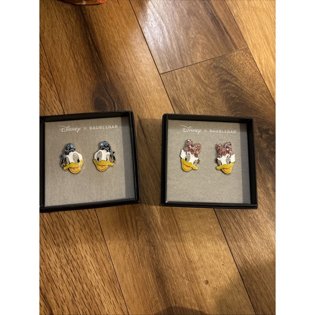 Disney X BAUBLEBAR Donald & Daisy Duck Sparkling Glitter Earrings Lot Of 2 NEW!