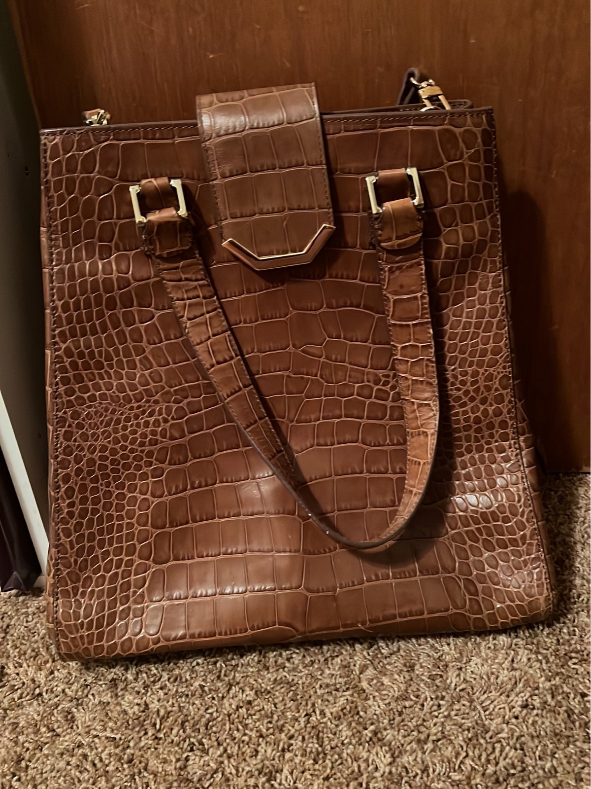 Brooks, brothers purse