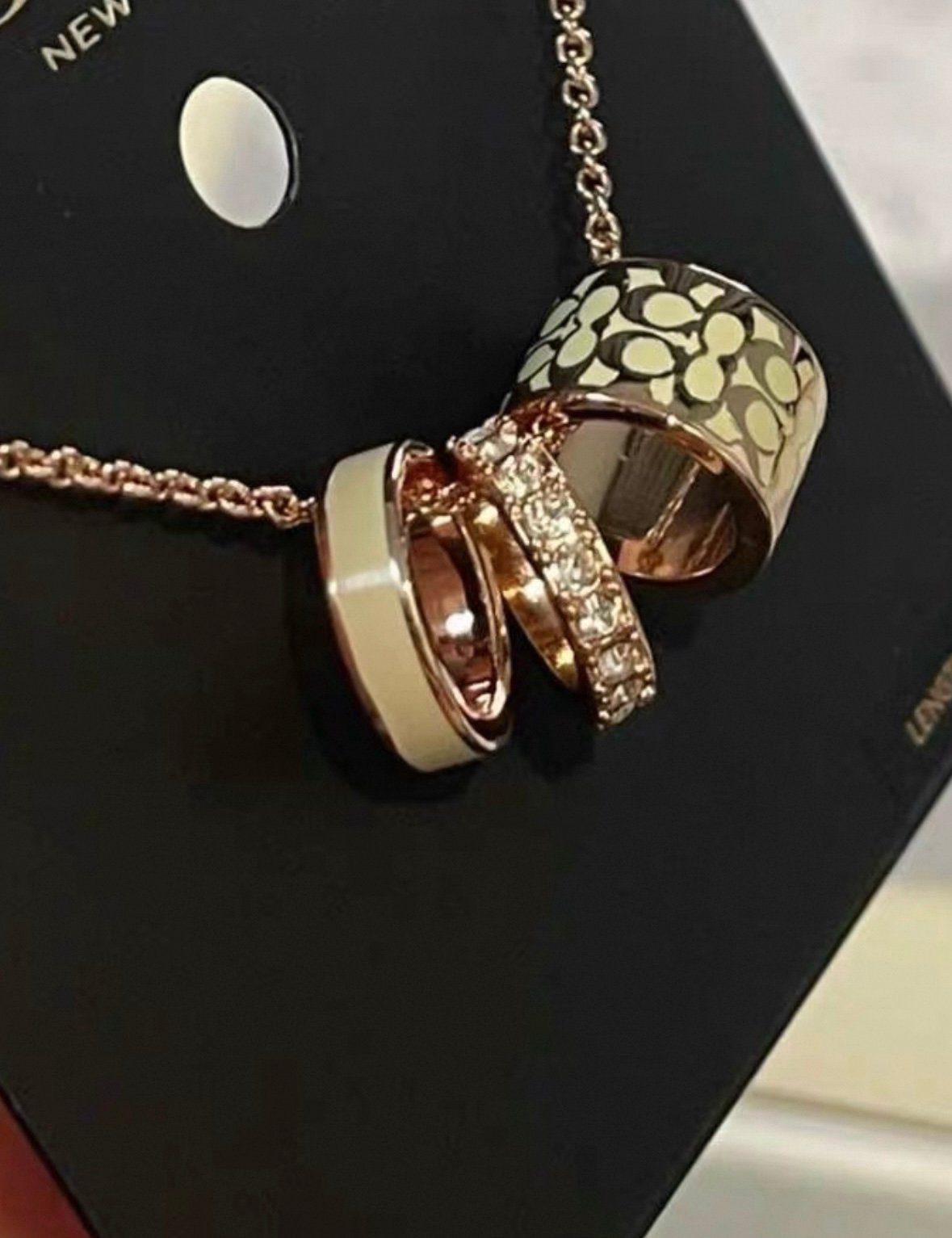 Coach Logo Circles Pendant Necklace light Gold tone new