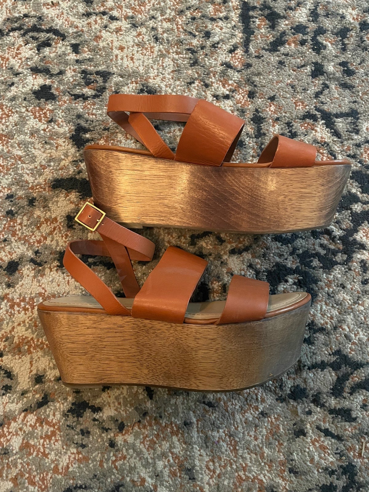 flatform sandals