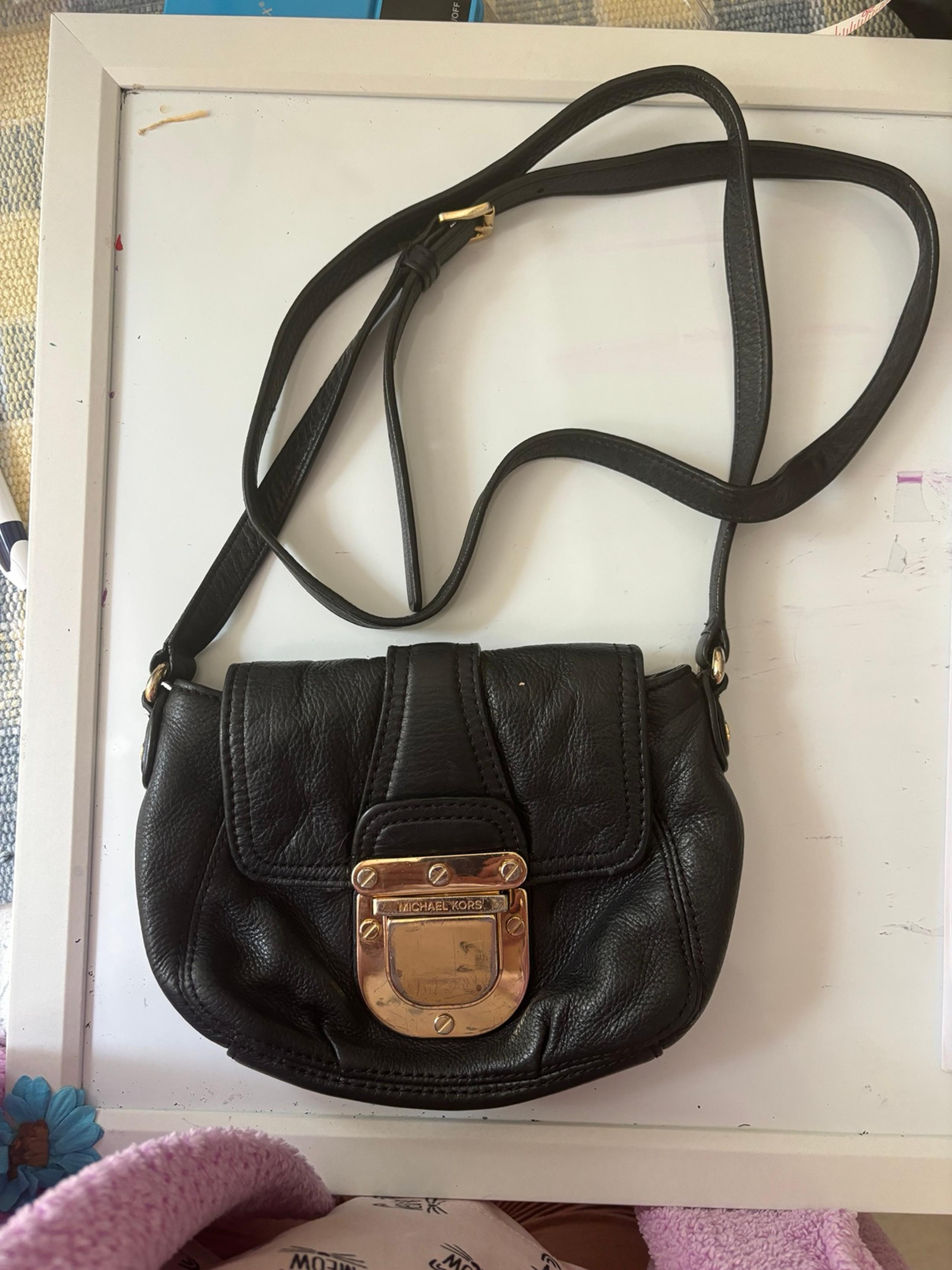 Michael Kors Charlton Leather Crossbody Purse