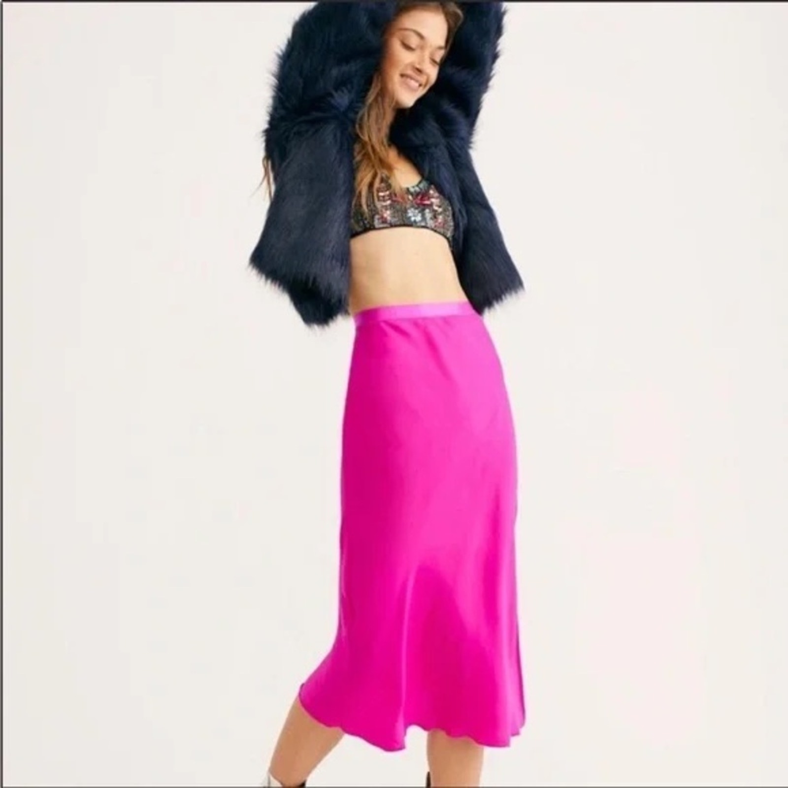 FREE PEOPLE Fuchsia Pink Satin Pull-On Midi Skirt with Slit Size Small
