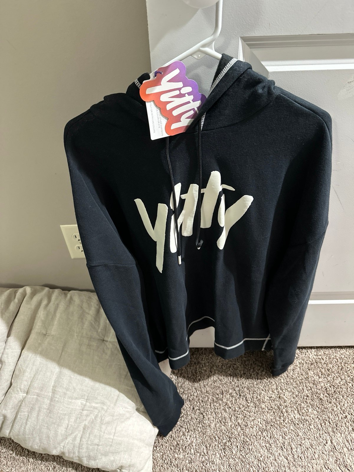 Yitty sweatshirt