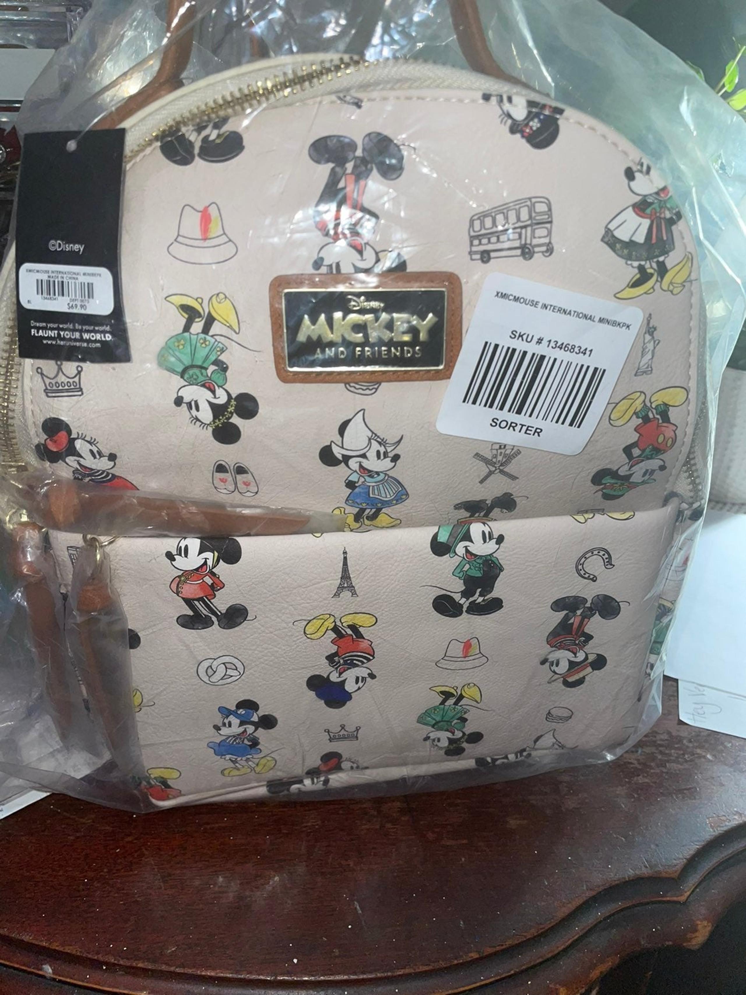 Her universe around the world backpack