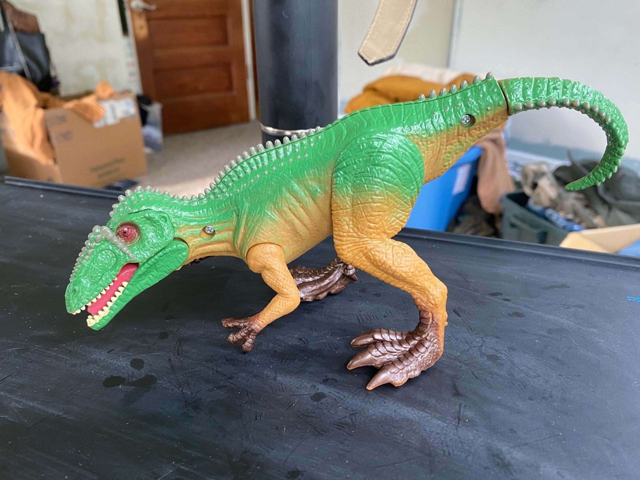 Giganotosaurus KID GALAXY POSEABLE 9" DINOSAUR ACTION Figure