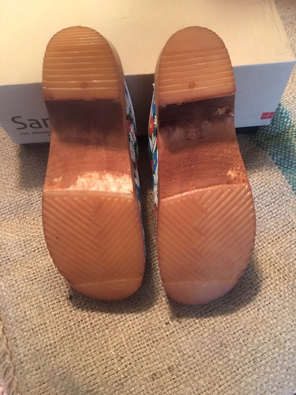 sanita clog