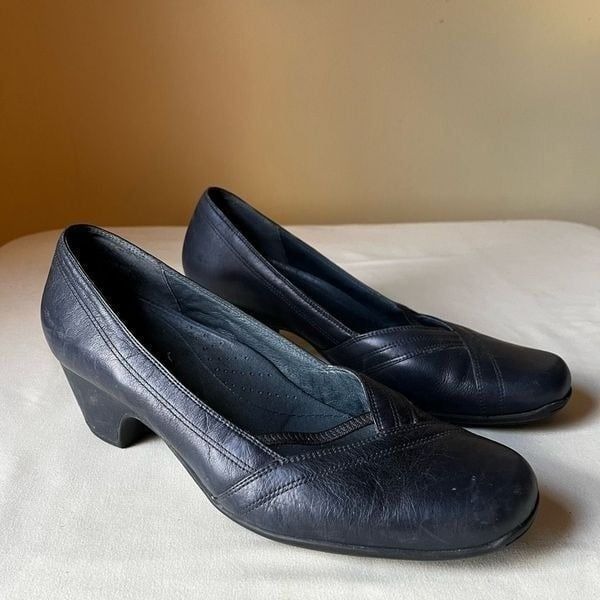 Clark’s Artisan Phyllis Leather Pump Slip On Wedge Heel Navy Blue 12 Narrow