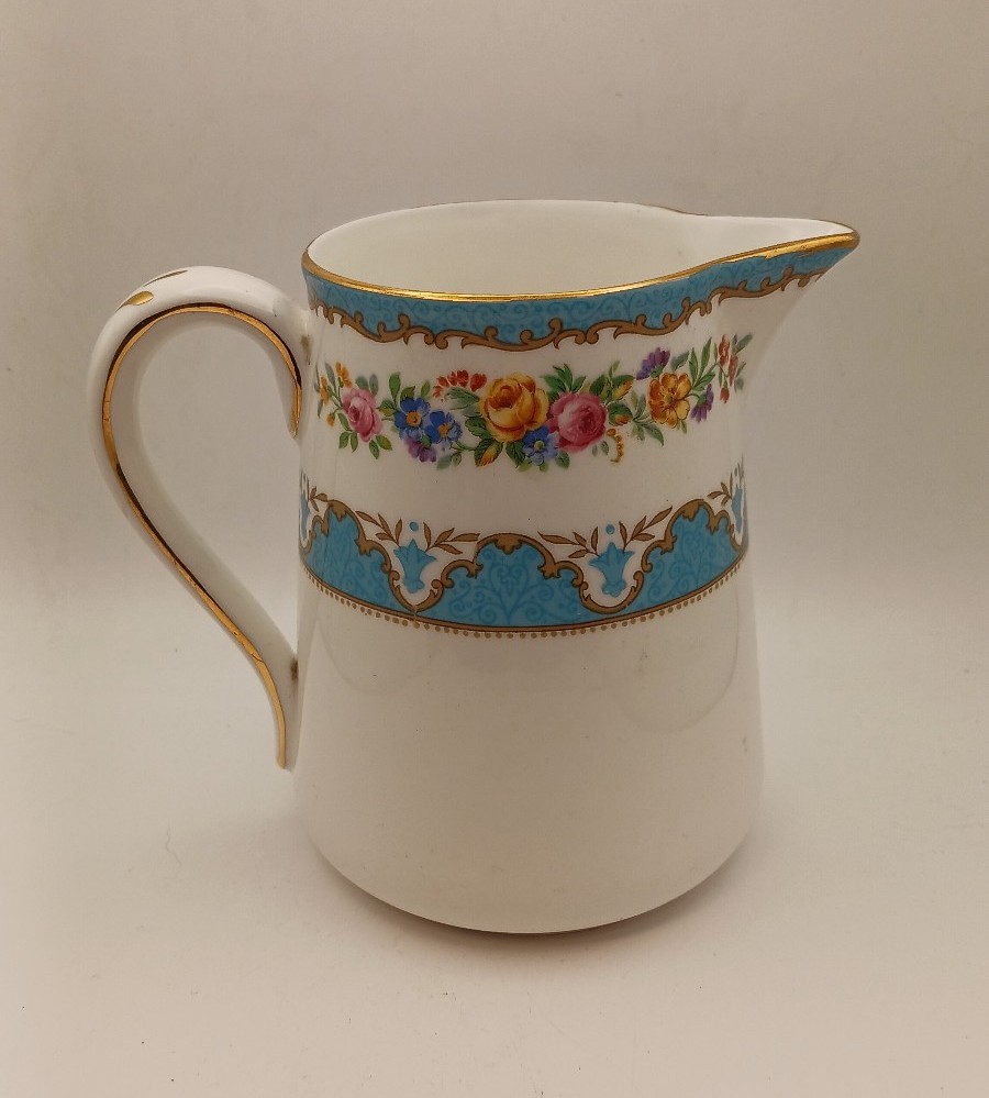 Vintage 20-ounce Pitcher Crown Staffordshire Lyric Tunis Blue 5.25