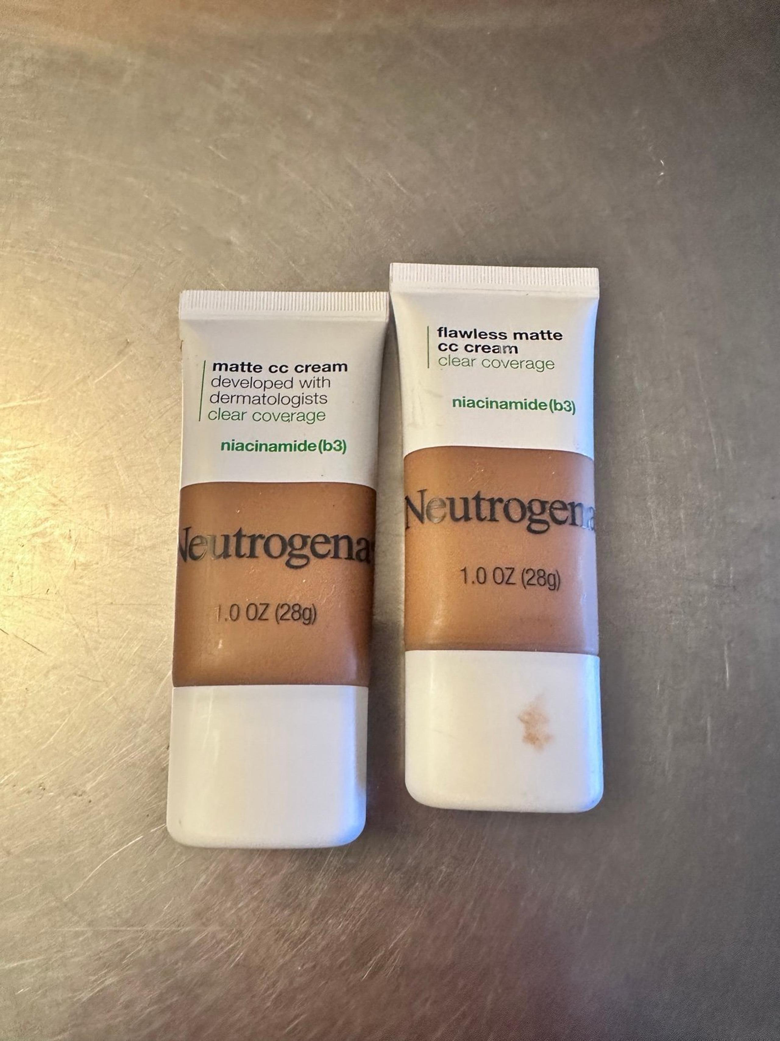 Neutrogena face 2 pieces set makeup