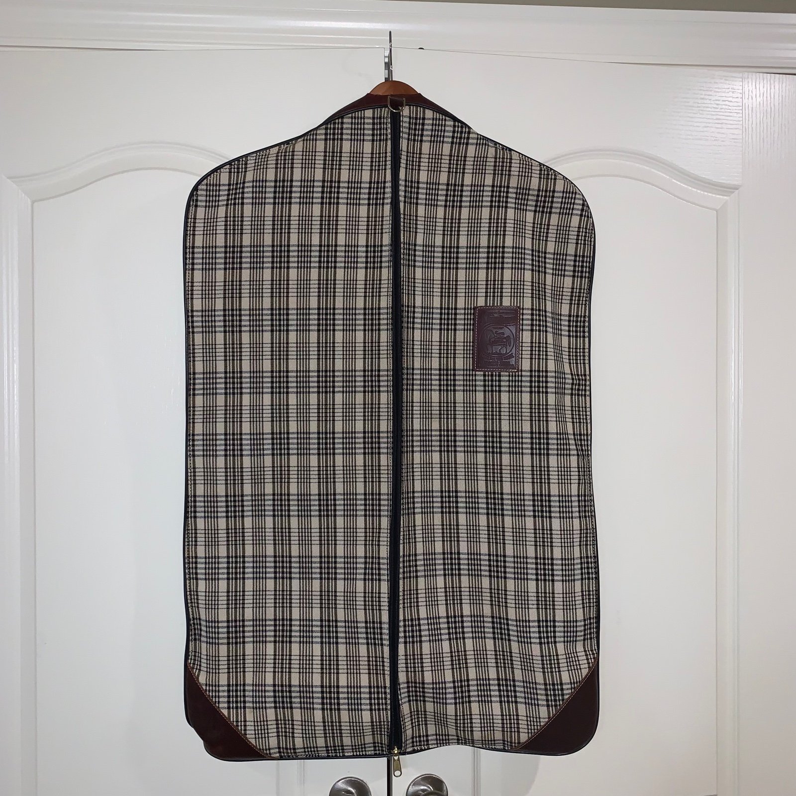 5/A Baker® Garment Carrier