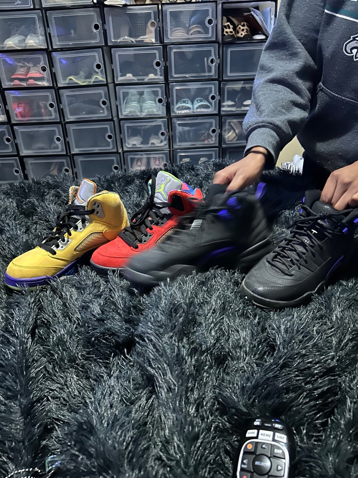 2 pairs Jordan Retros footwear.