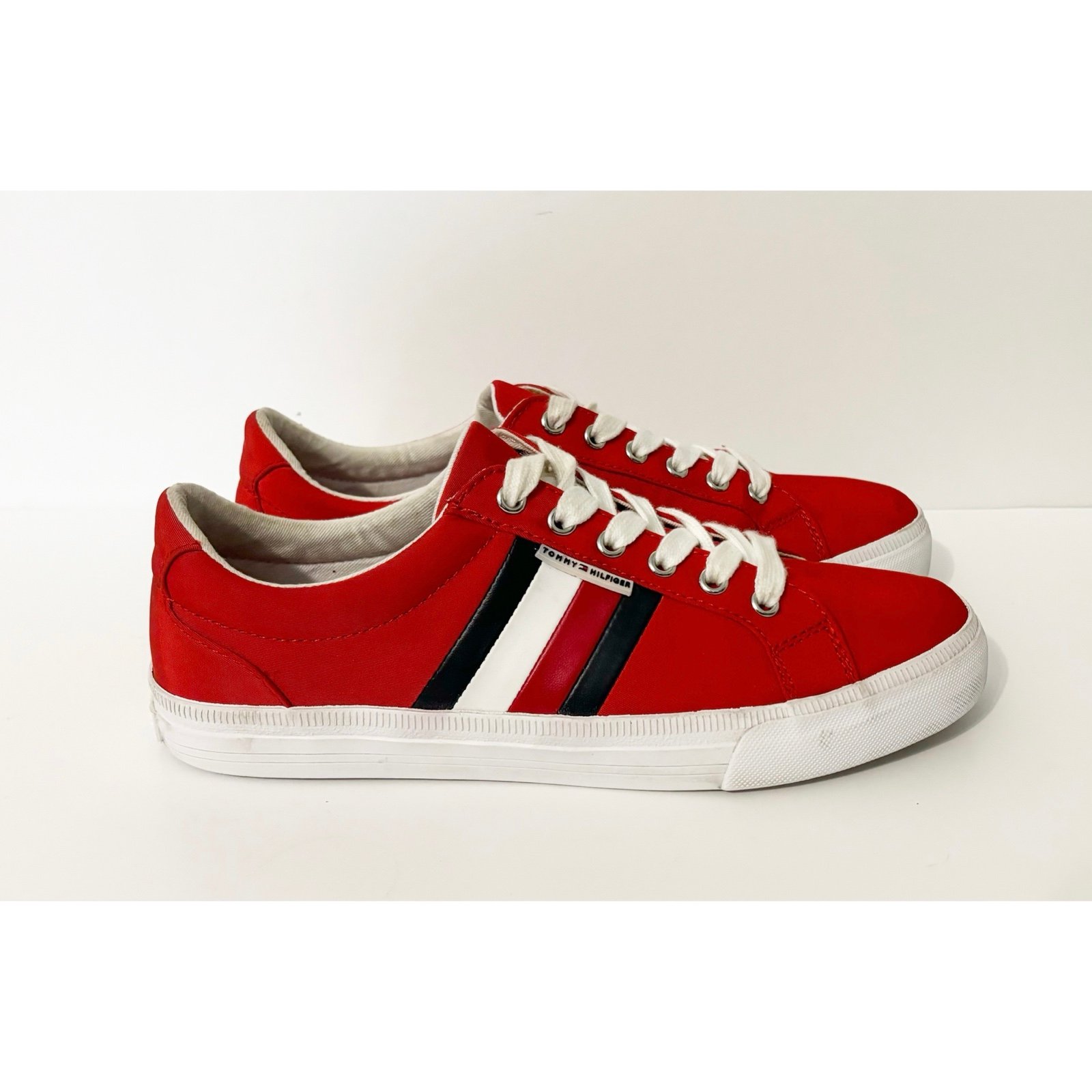Tommy Hilfiger Women’s Shoes, Size 7M, Red, Sneakers