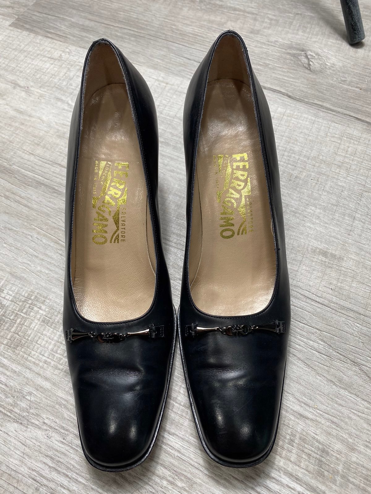 salvatore ferragamo shoes Sz 7.5 3A
