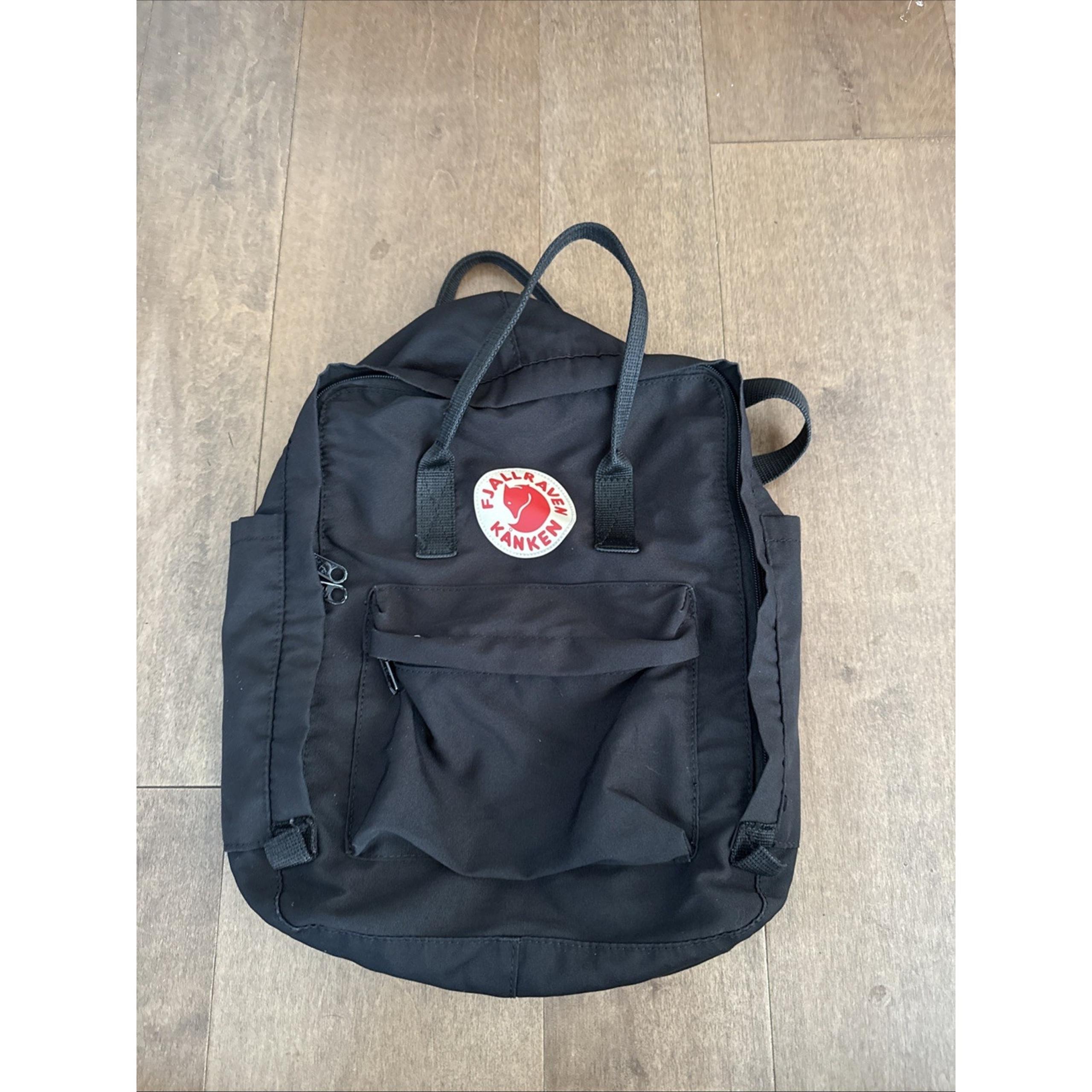 Fjallraven Kanken Classic Backpack for Everyday Black 23510