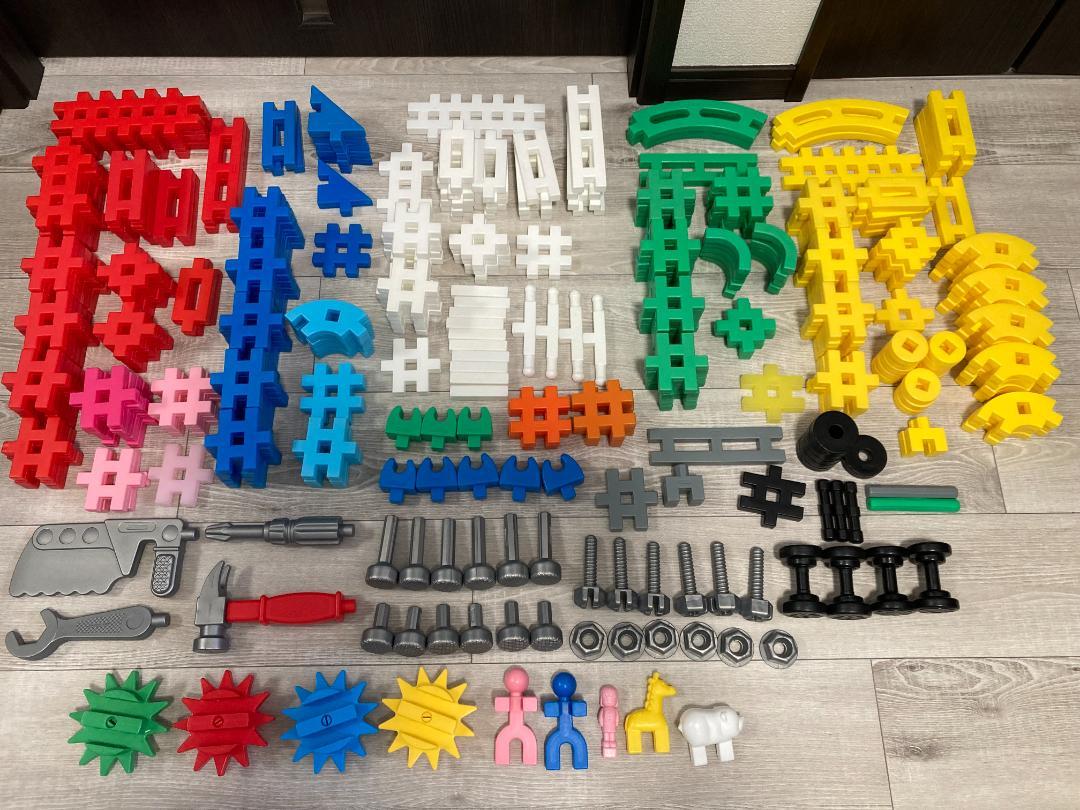Gakken New Block Bulk Sale - 335 Pieces Total (Includes Tools, Gears, and More)