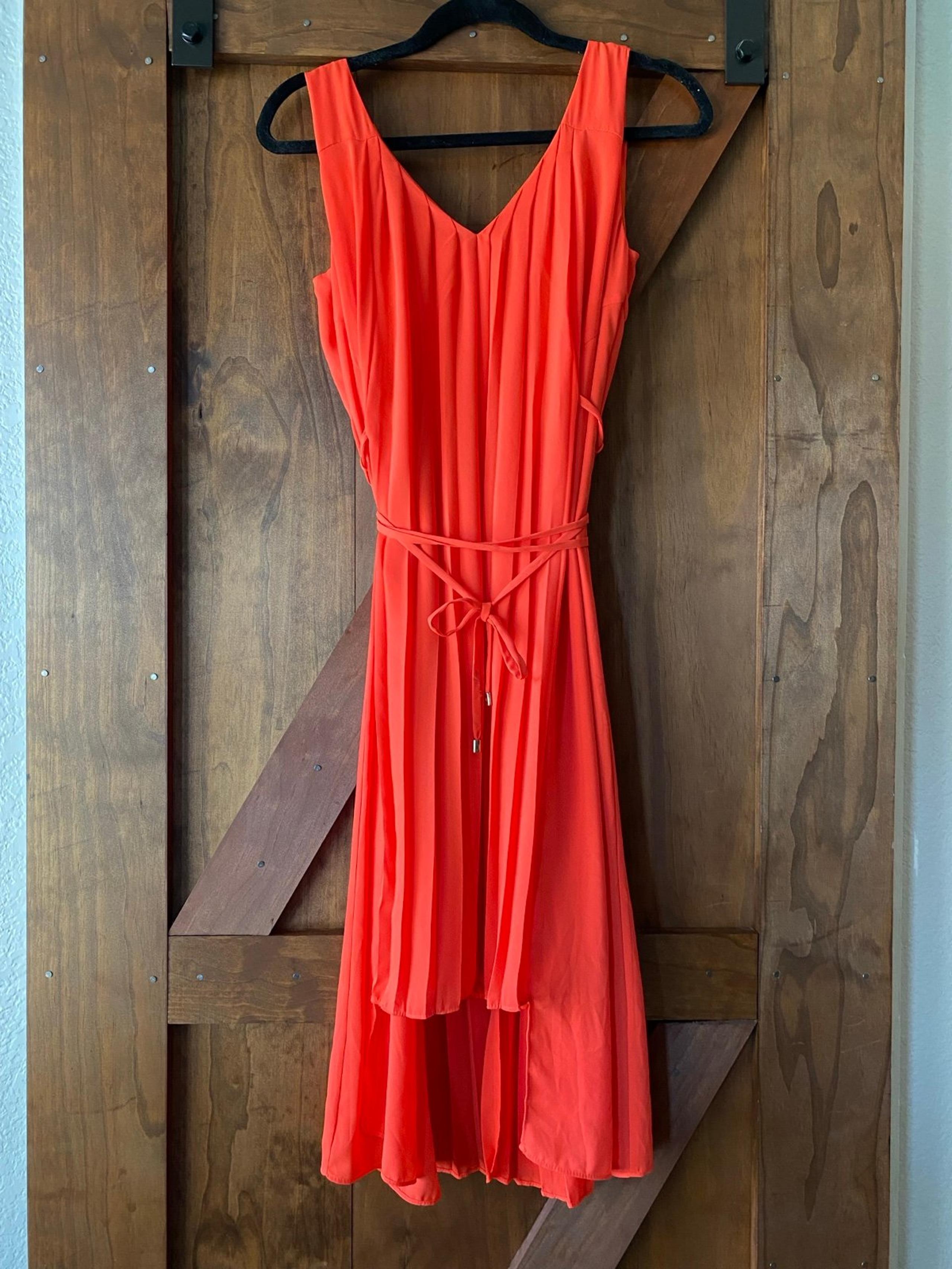 Rachel Roy Orange Pleated Chiffon High Low Dress With Tie Size 2 V Neck Zipper
