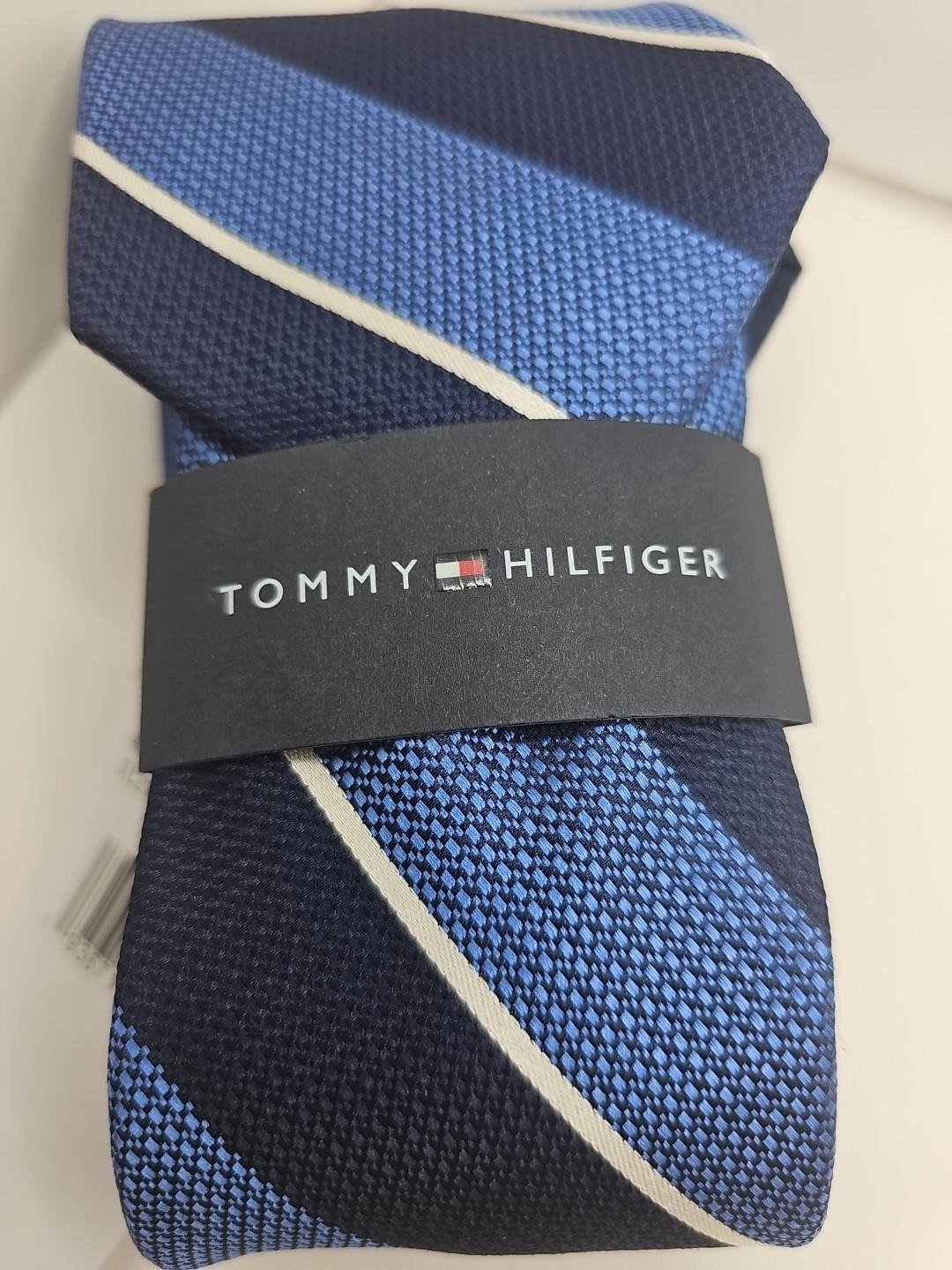 Tommy Hilfiger Mens Classic Textured Stripe Tie Navy Blue Retail 69.50 NWT 3x60