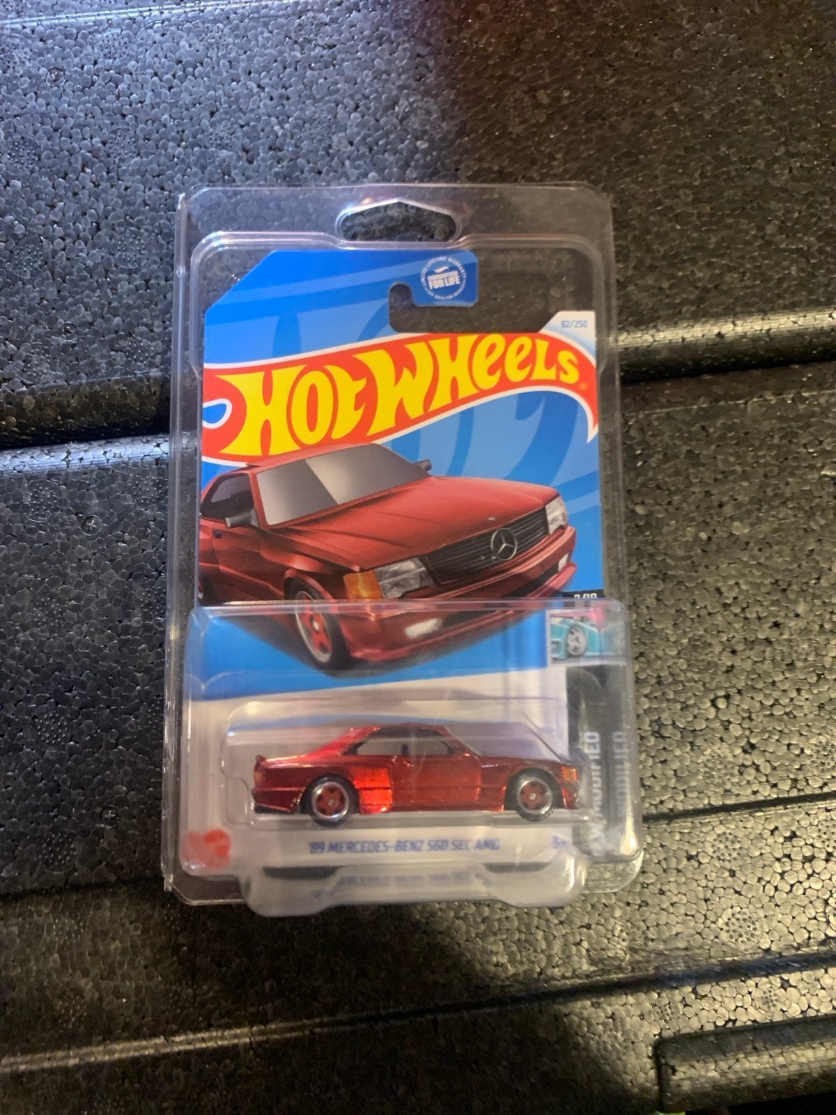 Hot Wheels super treasure hunt 89 Mercedes Benz 560 sec AMG