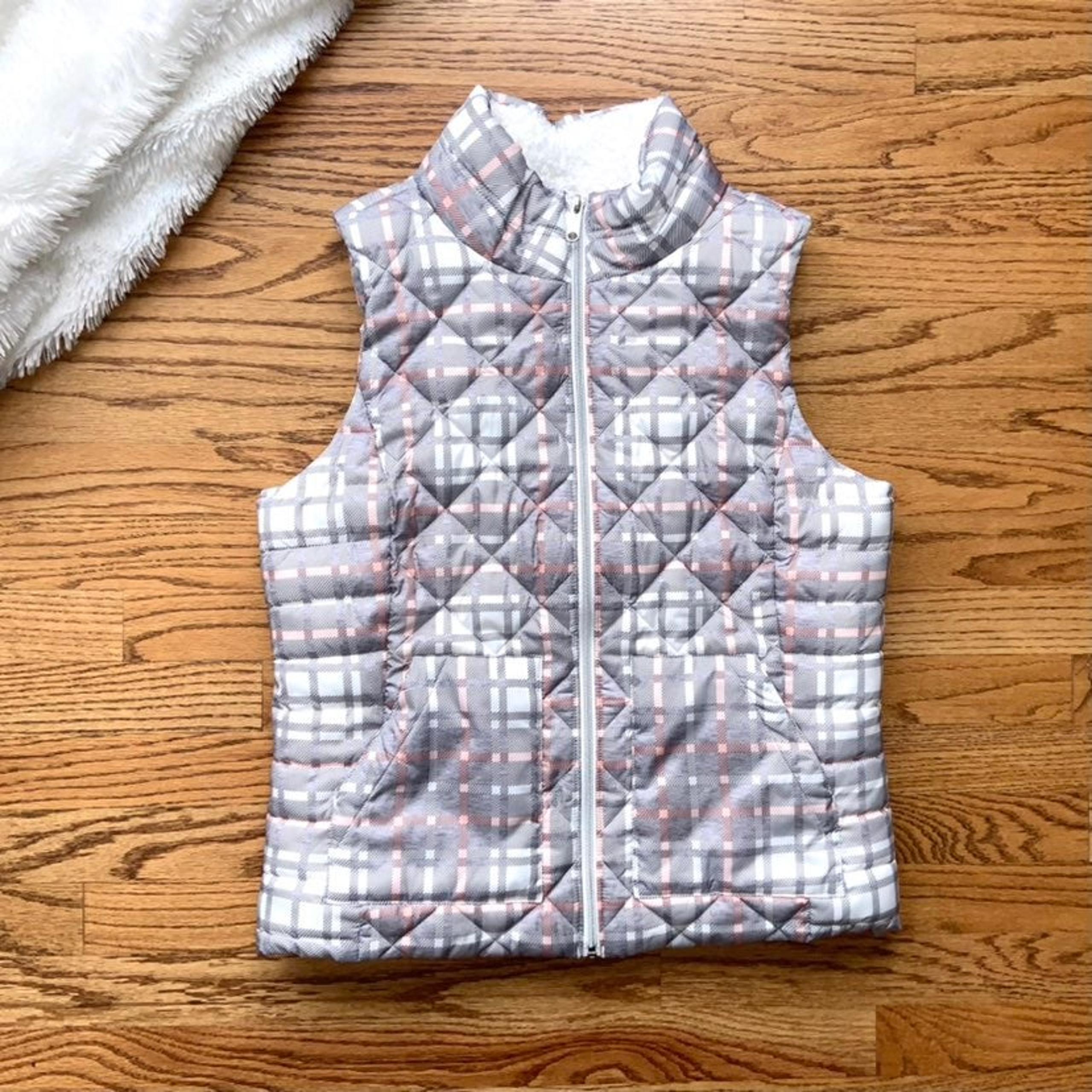 White Plaid Sherpa-Lined Puffer Vest - SO