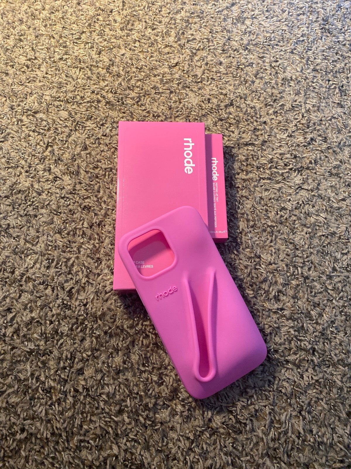 Rhode Shortcake iPhone 14 ProMax + Lip Tint