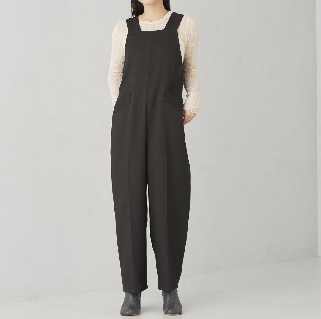 emmel refines Tweed-like Salopette (S)