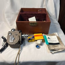 Antique Revere EIGHT Type 99 8mm camera