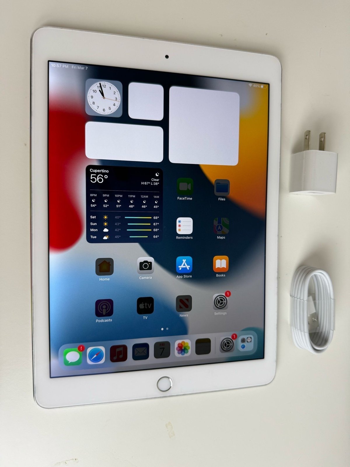 Apple iPad Air 2 A1566 (WiFi) 64GB Space Gray (Very Good
