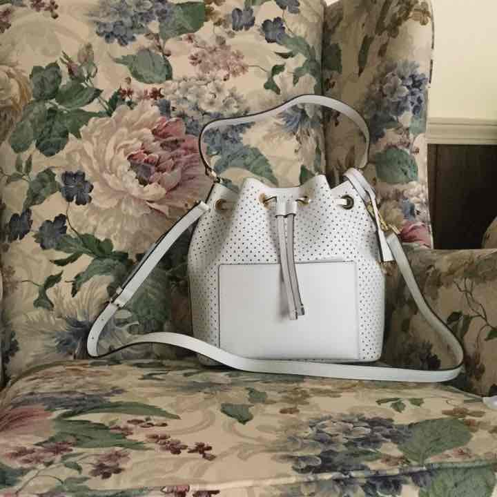 MK Bucket- White