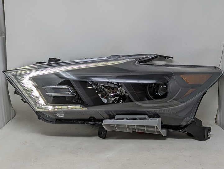 2016-2018 Nissan Maxima Headlights (Aftermarket)