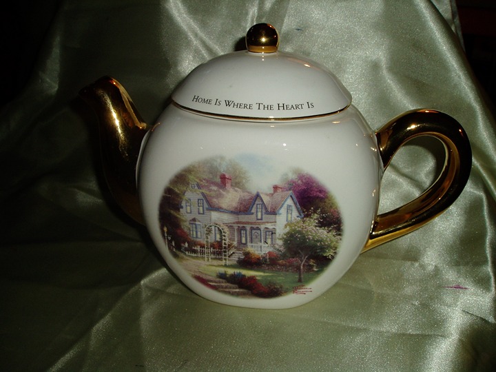 Vintage THOMAS KINKADE Painter of Light TEA POT, HOME IS WHERE THE HEART IS