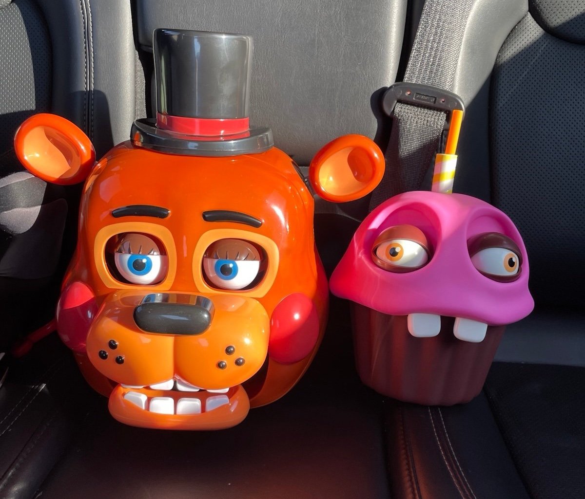 Five Nights At Freddys 2 Fazbear Head Mask Popcorn Bucket & Cupcake Sipper Cup!