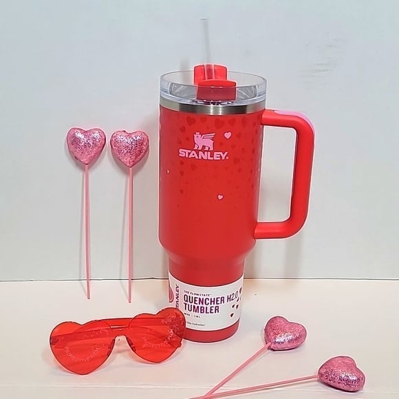 Stanley × Target Valentine's Day Sweetheart 40oz Flowstate Quencher