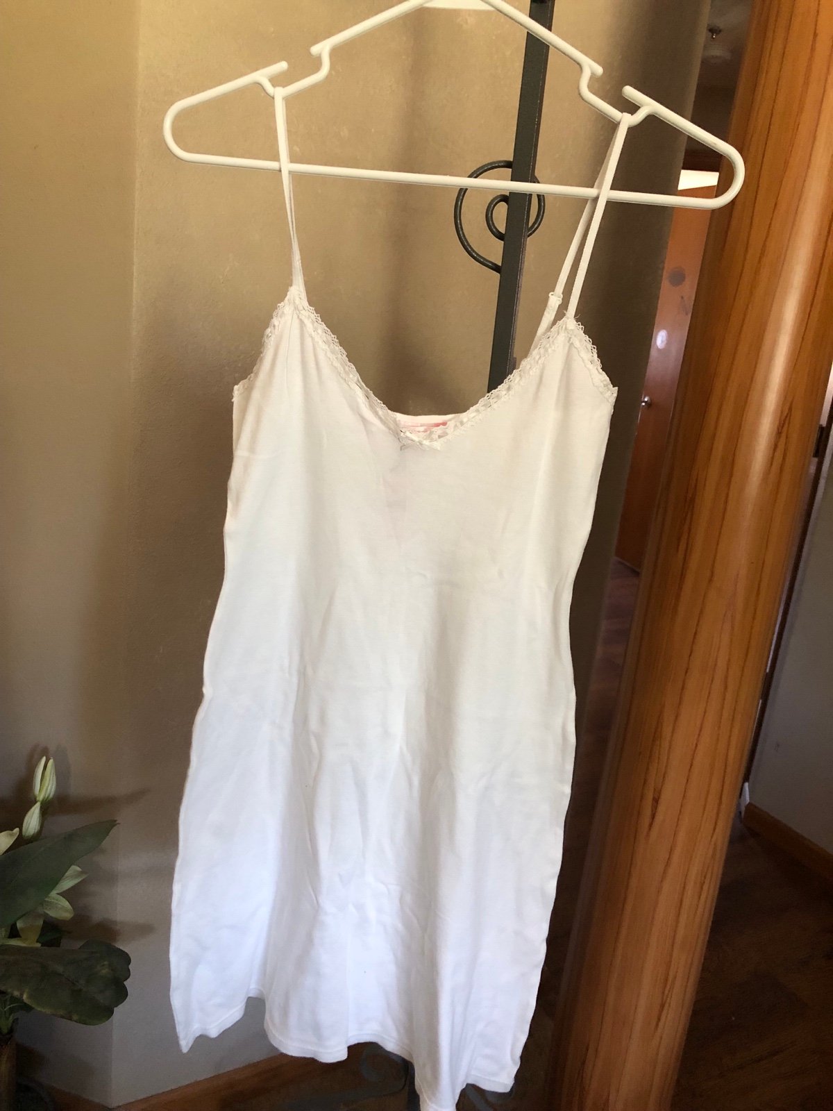 Womens Victorias Secret White Cotton Slip Size XS NEW NWT 8/2002