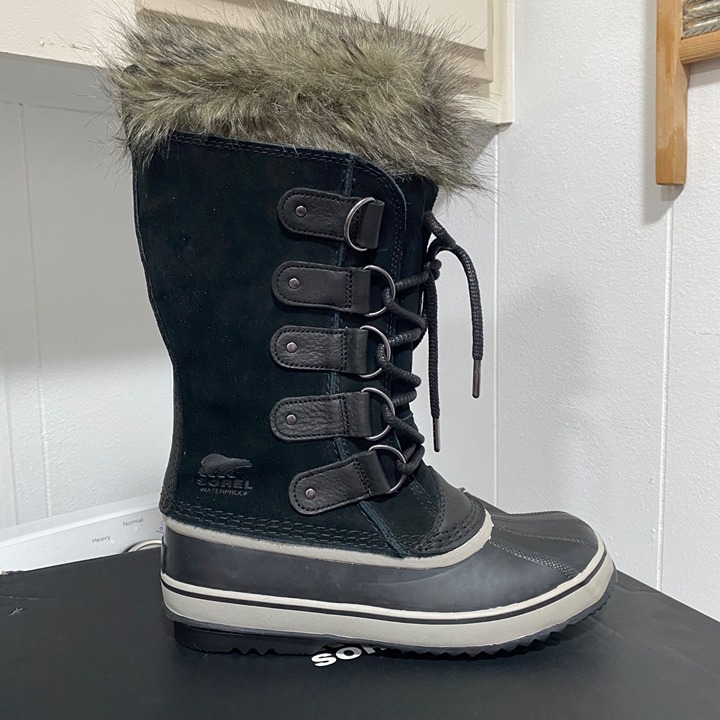 NEW Sorel Joan of Arctic Waterproof Snow Boot in Black Size 8