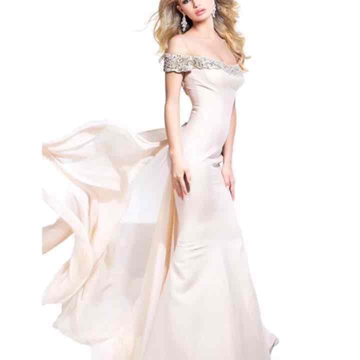 Designer Tarik Ediz Stunning gown