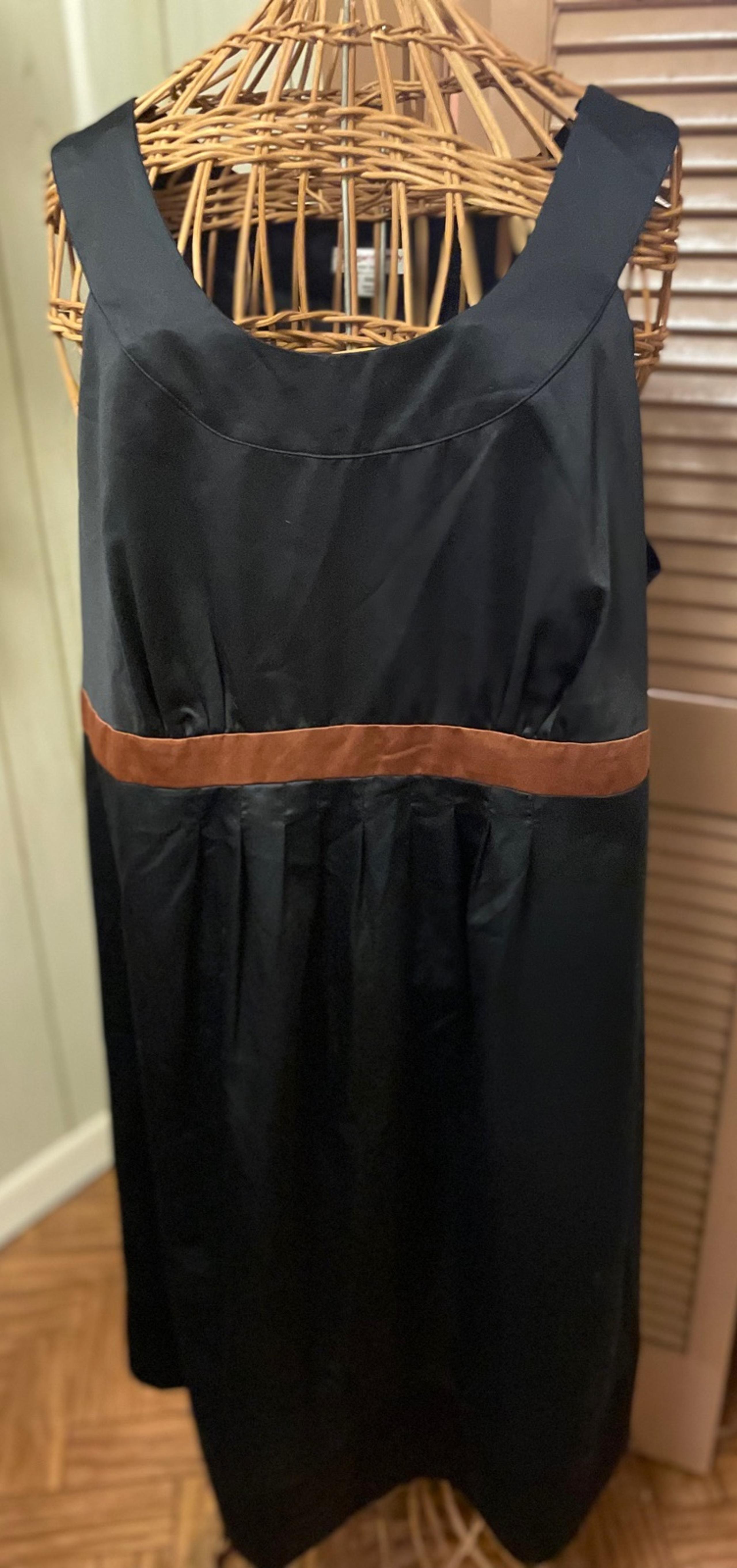 Liz Lange Maternity Dress Size XXL